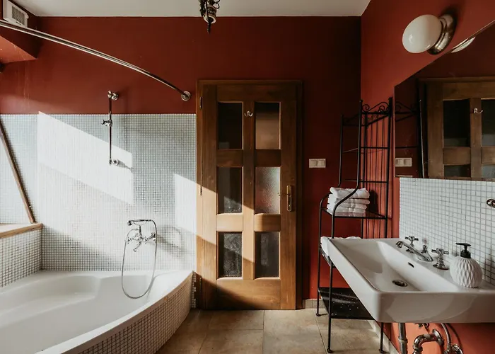 Hisa Vina بيت للعطل *